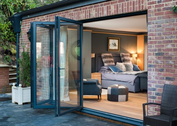 bi-folding-door
